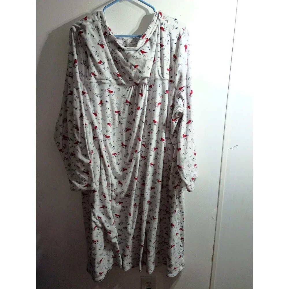 Aria Collection Soft Velour Nightgown with Red Cardinals Size 4x